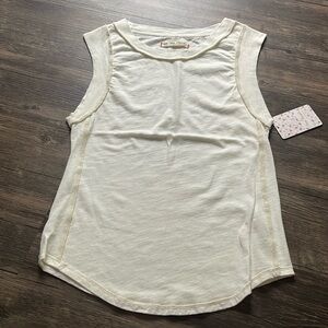 ☘️☘️ NWT free people tank top